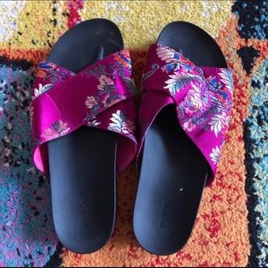 🌼Shoe Sale🌼 Pink Brocade Slip on Sale